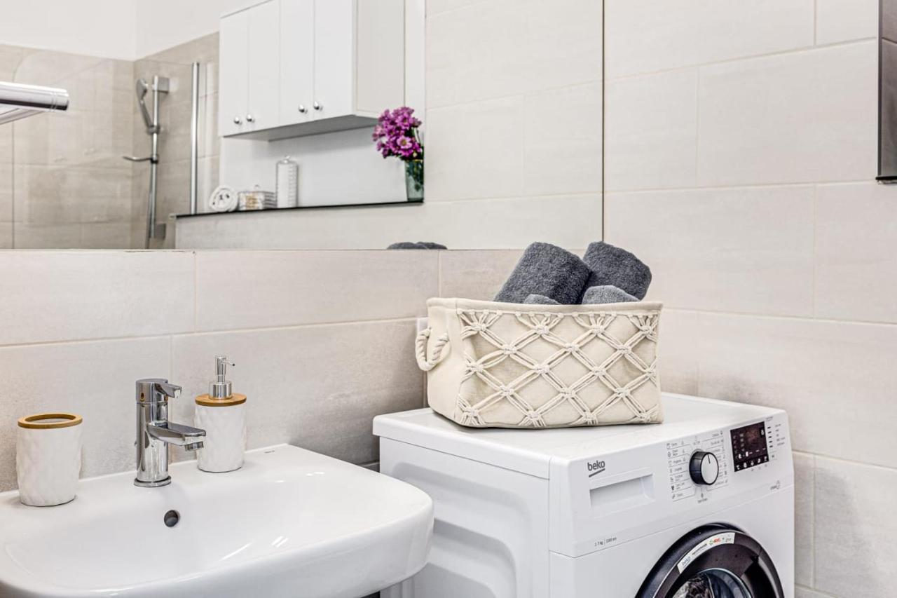 Ari Green Apartment Near Atrium Mall Αράντ Εξωτερικό φωτογραφία